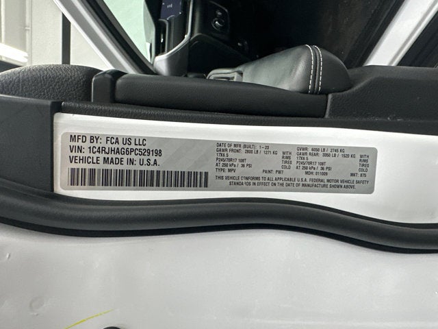 2023 Jeep Grand Cherokee Laredo