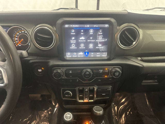 2023 Jeep Gladiator Overland