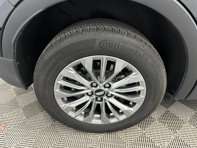 2024 Cadillac XT4 FWD Premium Luxury