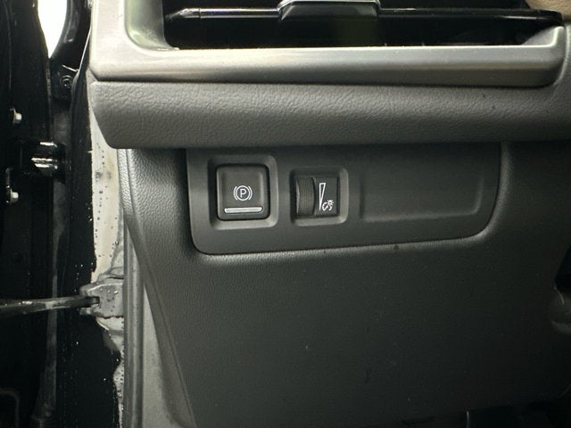 2024 Cadillac XT4 FWD Premium Luxury