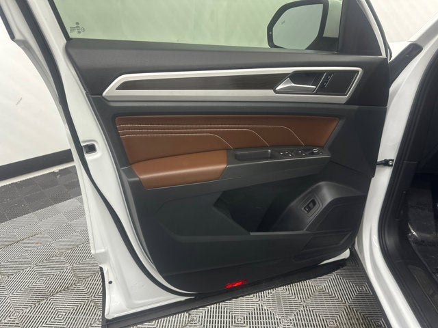 2022 Volkswagen Atlas 2.0T SE w/Technology