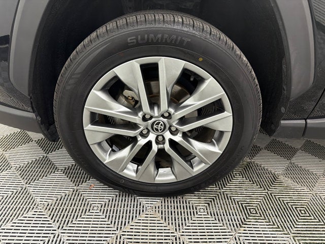 2022 Toyota RAV4 XLE Premium