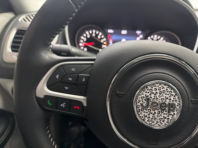 2019 Jeep Compass Latitude w/Sun/Wheel Pkg