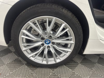 2024 BMW 3 Series 330e xDrive