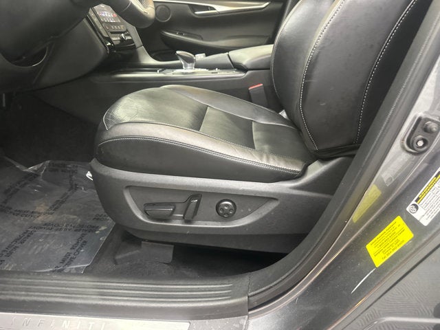 2022 INFINITI QX50 LUXE