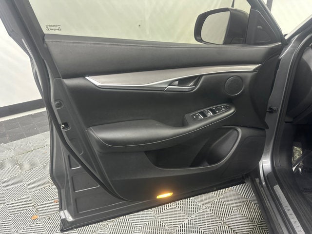 2022 INFINITI QX50 LUXE