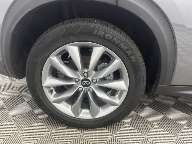 2022 INFINITI QX50 LUXE