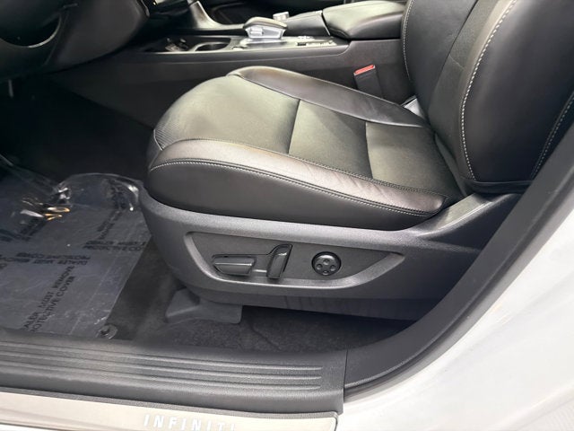 2024 INFINITI QX50 LUXE