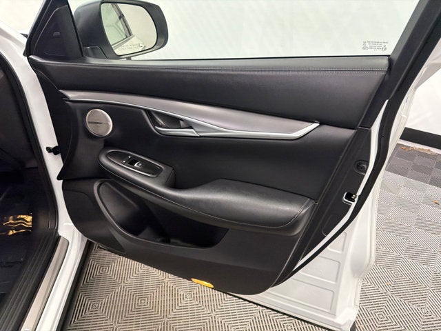 2024 INFINITI QX50 LUXE