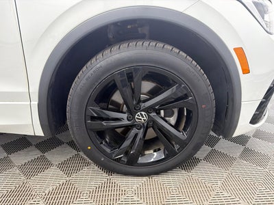 2023 Volkswagen Tiguan SE R-Line Black