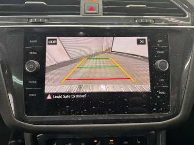 2023 Volkswagen Tiguan SE R-Line Black