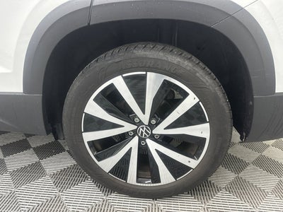 2024 Volkswagen Taos SE