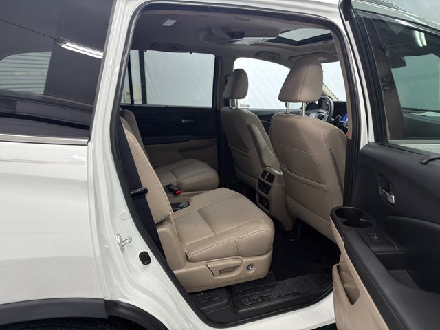 2022 Honda Pilot Touring 7-Passenger