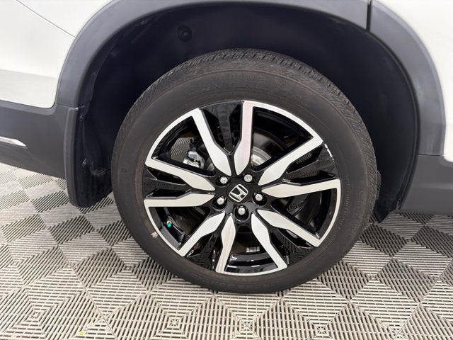 2022 Honda Pilot Touring 7-Passenger