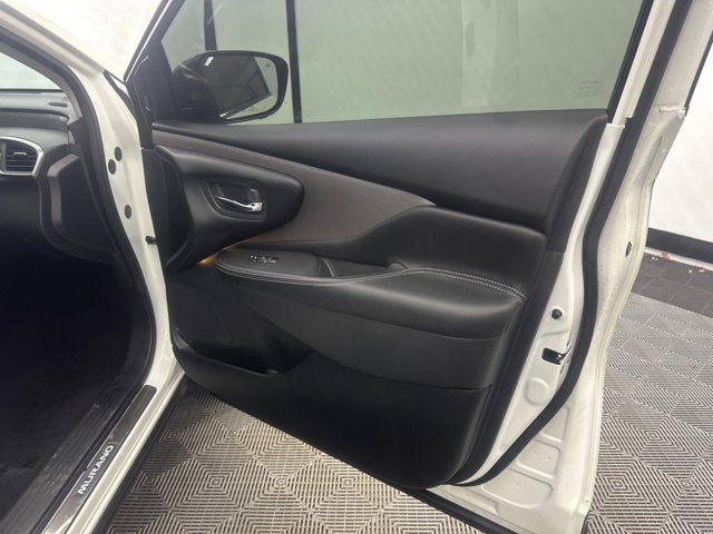 2023 Nissan Murano SL