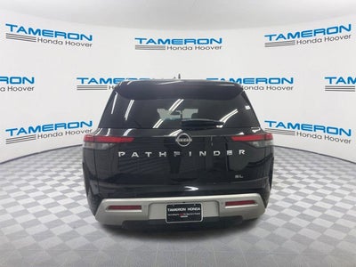 2022 Nissan Pathfinder SL