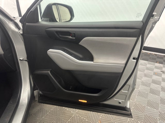 2021 Toyota Highlander L