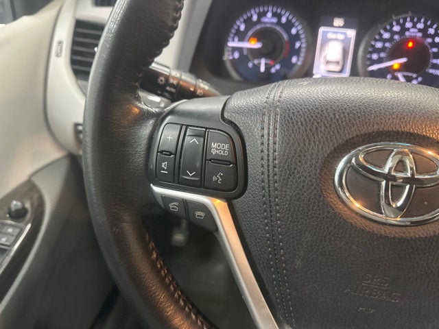 2016 Toyota Sienna L