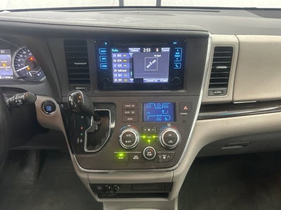 2016 Toyota Sienna L