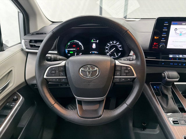2024 Toyota Sienna XLE