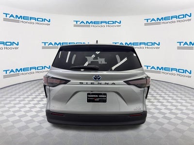 2024 Toyota Sienna XLE