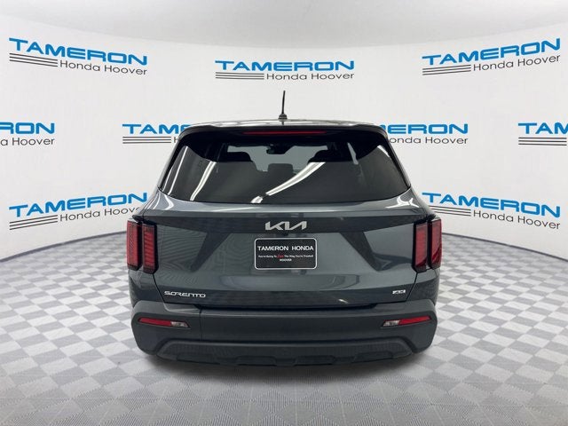 2023 Kia Sorento LX