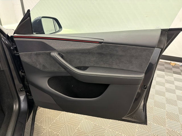 2026 Tesla Model Y Long Range