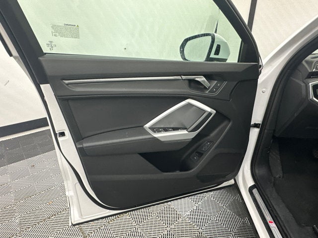 2024 Audi Q3 S line Premium