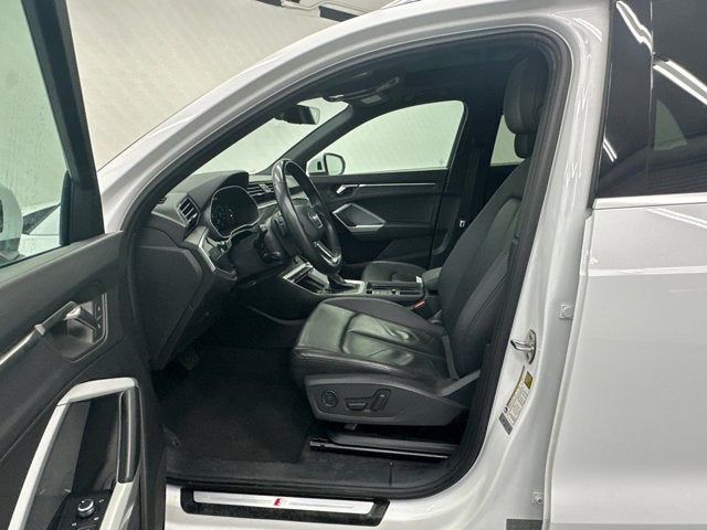 2024 Audi Q3 S line Premium