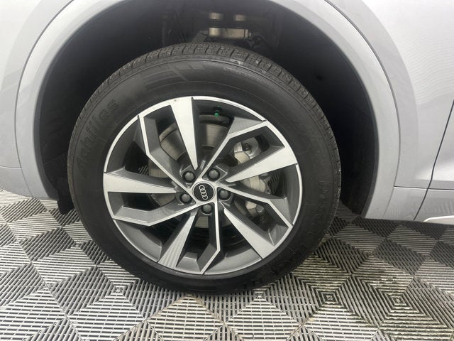 2022 Audi Q5 S line Premium Plus