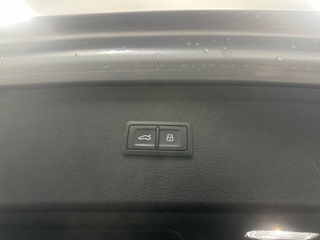 2022 Audi Q5 S line Premium Plus