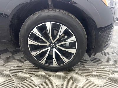 2024 Volvo XC60 Plus Dark Theme