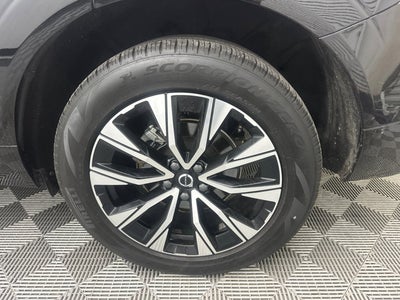 2024 Volvo XC60 Plus Dark Theme