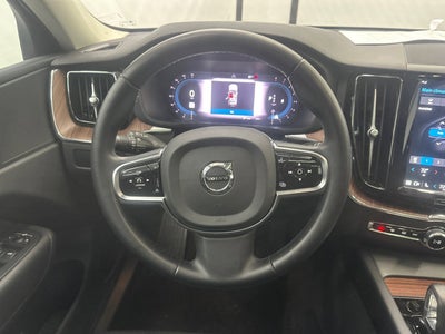 2024 Volvo XC60 Plus Dark Theme