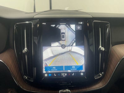 2024 Volvo XC60 Plus Dark Theme