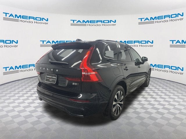 2024 Volvo XC60 Plus Dark Theme