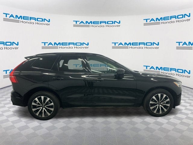 2024 Volvo XC60 Plus Dark Theme