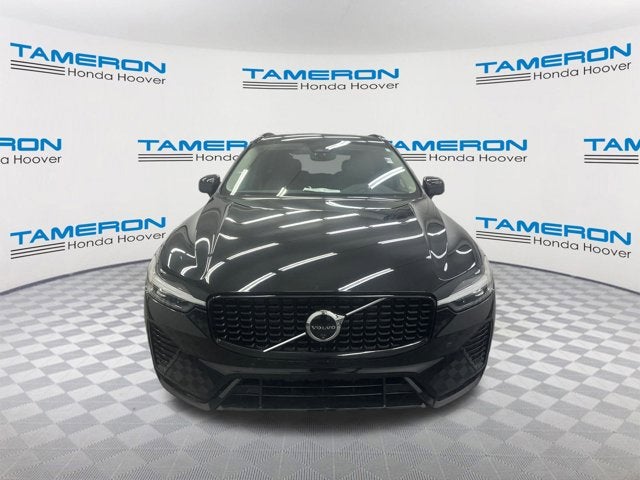 2024 Volvo XC60 Plus Dark Theme